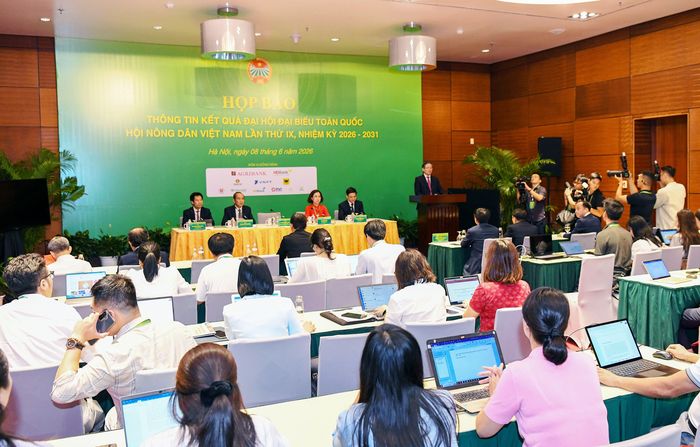 Toàn cảnh họp báo