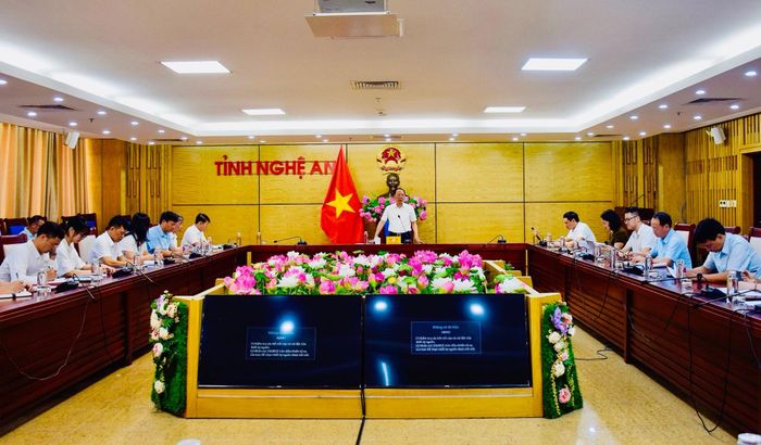 Quang cảnh cuộc họp