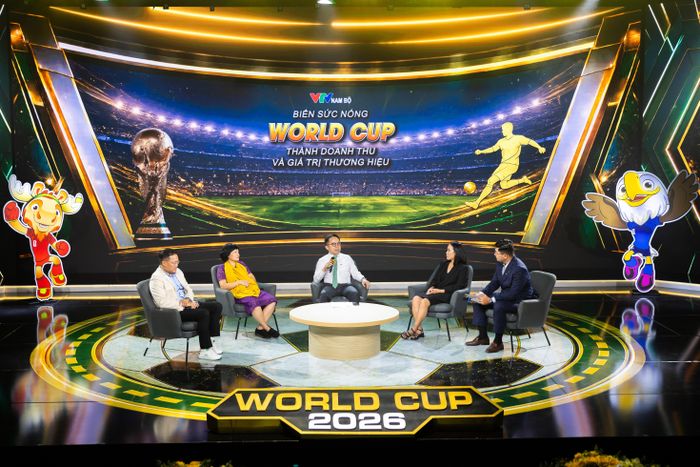 Các chuyên gia nhận định World Cup 2026 không chỉ là ngày hội bóng đá lớn nhất hành tinh mà còn tạo ra động lực phát triển cho nhiều lĩnh vực kinh tế, thương mại và dịch vụ