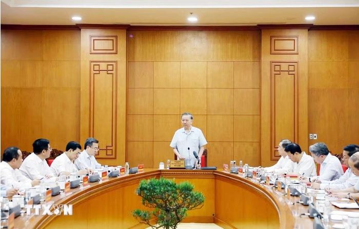 Tổng Bí thư, Chủ tịch nước Tô Lâm chủ trì làm việc về Đề án tổng kết Nghị quyết 36-NQ/TW. Ảnh: Thống Nhất/TTXVN