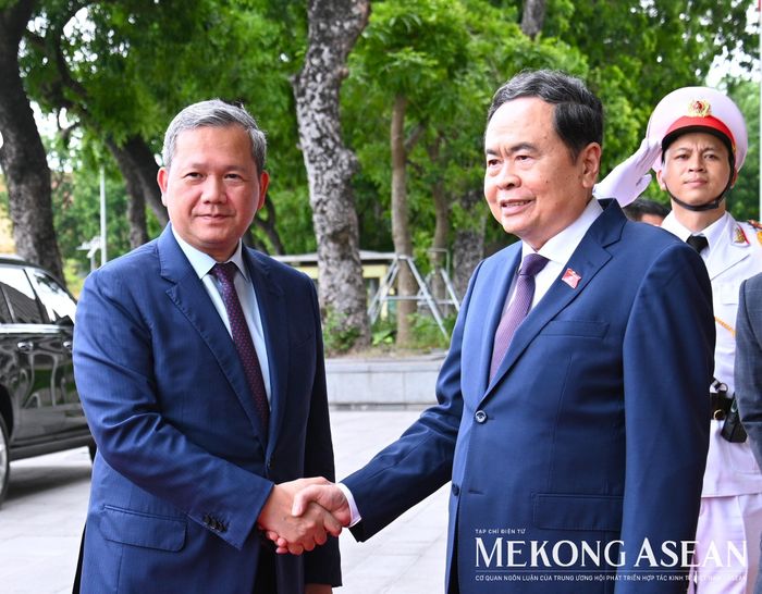 Chủ tịch Quốc hội Trần Thanh Mẫn chào đón Thủ tướng Campuchia Hun Manet. Ảnh: Đỗ Thảo - Mekong ASEAN