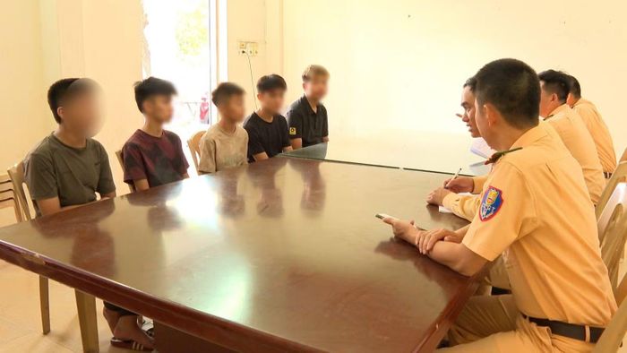 Việc quản lý thanh thiếu niên rất cần sự quan tâm từ phía các gia đình.