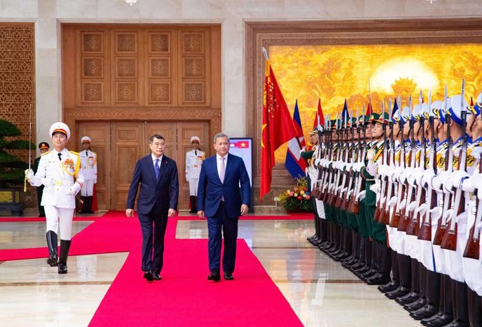 Đây là chuyến thăm chính thức lần thứ hai của Samdech Thipadei Hun Manet đến Việt Nam trên cương vị Thủ tướng Vương quốc Campuchia; qua đó tạo động lực mới thúc đẩy quan hệ hai nước tiếp tục đi vào chiều sâu, thực chất và hiệu quả, góp phần tạo dựng môi trường hòa bình, ổn định trong khu vực, đóng góp thiết thực trong việc xây dựng Cộng đồng ASEAN.