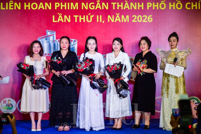 Sự gắn kết này chính là nguồn động viên, điểm tựa vững chắc tiếp nối hành trình nâng đỡ những tài năng điện ảnh trẻ.