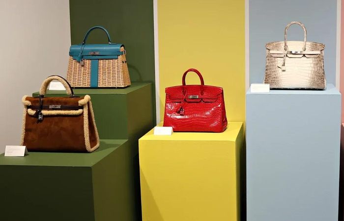 Để sở hữu một chiếc túi đắt tiền của Hermès, bạn phải xây dựng mối quan hệ với thương hiệu