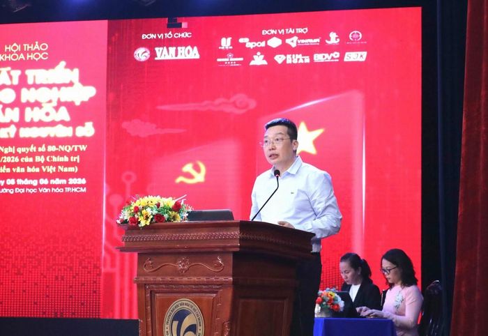 TS. Nguyễn Anh Vũ - Tổng Biên tập Báo Văn Hóa phát biểu tại hội thảo.