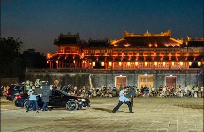 Lực lượng Công an tái hiện tình huống thực chiến bảo vệ yếu nhân...