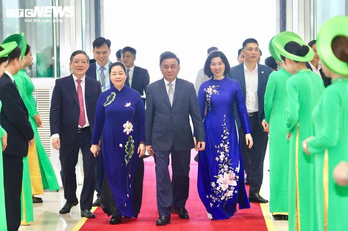 Thường trực Ban Bí thư Trần Cẩm Tú dự Đại hội IX Hội Nông dân Việt Nam.