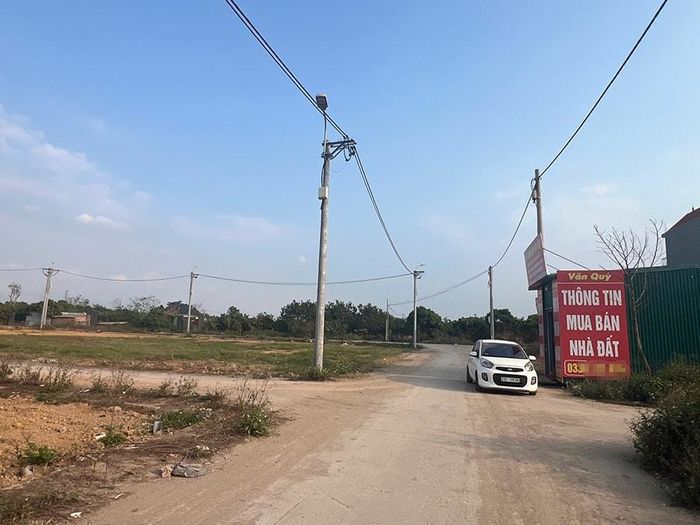 Cẩn trọng khi mua bán trao tay đất không sổ sau ngày 1-7-2014. Ảnh: Vũ Dung