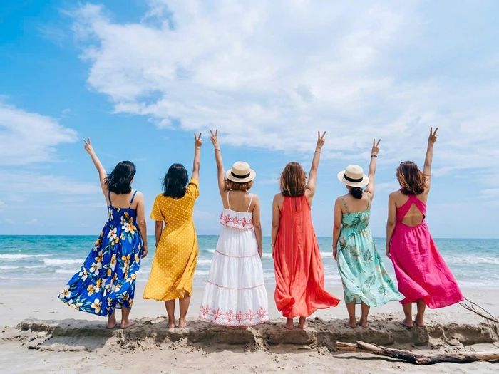 Để niềm vui du lịch hè trọn vẹn, người dân cần cẩn trọng, xác minh kỹ thông tin trước khi ấn nút đặt tour. Ảnh minh họa
