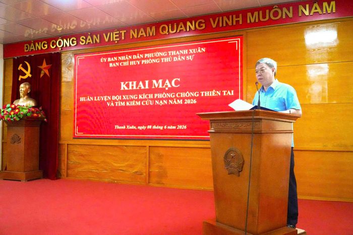 Chủ tịch UBND phường Thanh Xuân Đỗ Quang Dương phát biểu khai mạc. Ảnh: Tùng Lâm