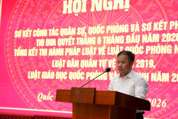 Chủ tịch UBND xã Quốc Oai Nguyễn Trung Thành phát biểu tại hội nghị. Ảnh: PV