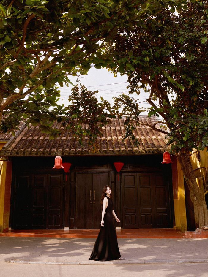 Nàng hậu cho biết dù hiện tại không còn sinh sống thường xuyên tại quê nhà nhưng trong lòng cô luôn dành một vị trí đặc biệt cho Hội An.