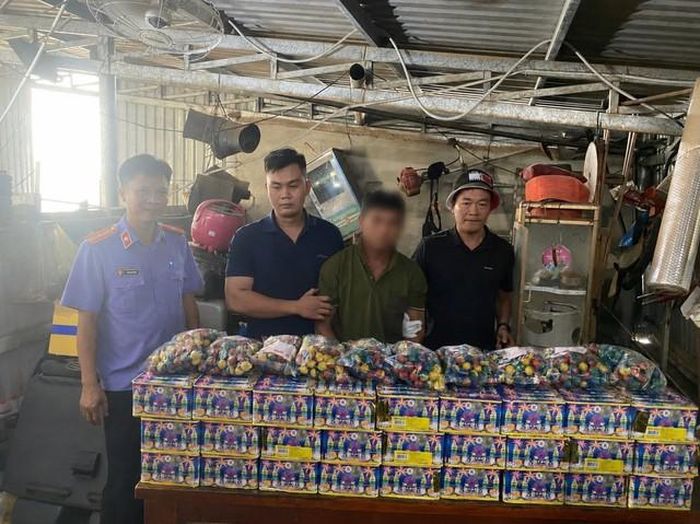 Số lượng pháo nổ thu giữ tại nhà đối tượng. Ảnh: Công an TP Đồng Nai