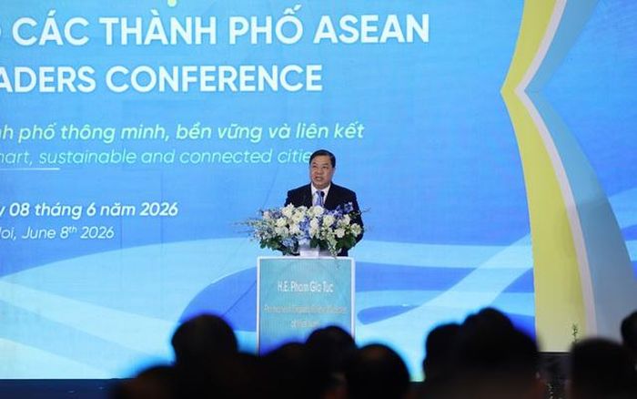 Phó Thủ tướng Thường trực Phạm Gia Túc phát biểu khai mạc Hội nghị Lãnh đạo các thành phố ASEAN, trong khuôn khổ Diễn đàn Tương lai ASEAN 2026. Ảnh: VGP/Phương Nguyên