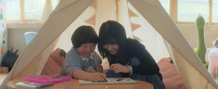 Cô giáo trong Teach You A Lesson đã có một cái kết tươi sáng hơn cô giáo trong đời thực.