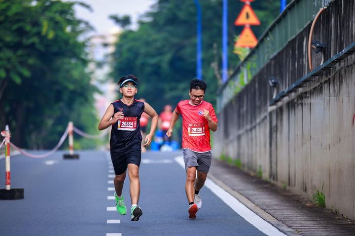 Ảnh: Giải đi bộ - chạy bộ "TỰ HÀO THÀNH PHỐ TÔI YÊU".