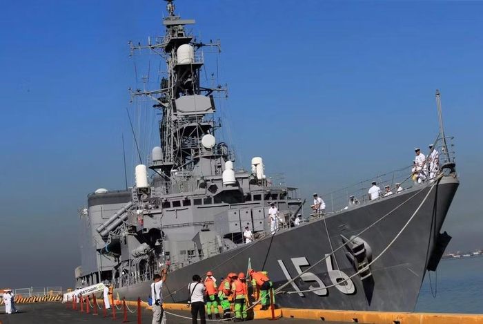 Trang Naval News mới đây cho biết, Jakarta và Tokyo bắt đầu đàm phán về việc chuyển giao các khu trục hạm lớp Asagiri đã qua sử dụng từ Lực lượng Phòng vệ Hàng hải Nhật Bản.