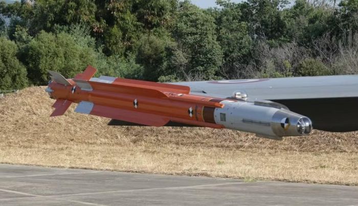 Tên lửa không đối không MICA được phát triển để tiêu diệt các mục tiêu trên không có độ cơ động cao.