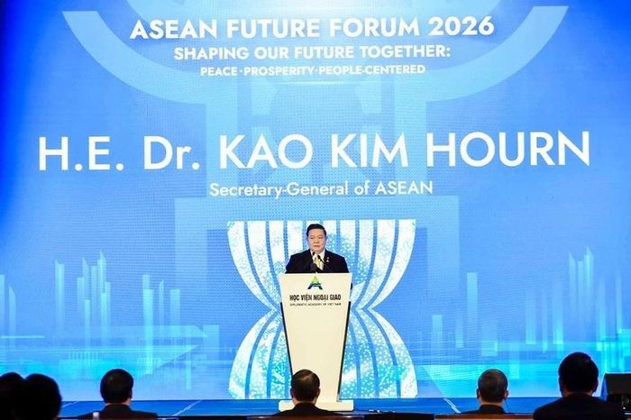 Tổng Thư ký ASEAN Kao Kim Hourn phát biểu tại Diễn đàn (Ảnh: Quang Hòa)