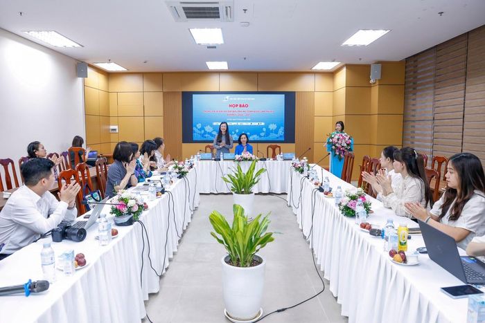 Quang cảnh buổi họp báo. Ảnh: Quang Vinh