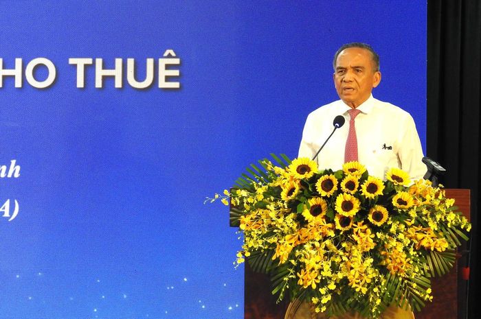Ông Lê Hoàng Châu, Chủ tịch Hiệp hội Bất động sản TP Hồ Chí Minh nêu ý kiến phát triển nhà ở xã hội cho thuê. Ảnh: Đ.Xá.