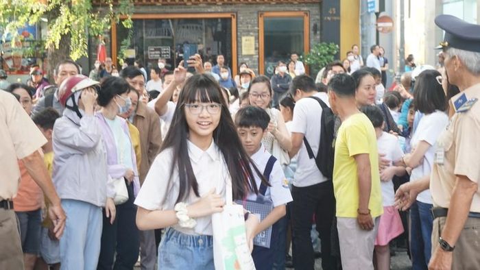 Thí sinh dự khảo sát vào lớp 6 Trường THCS - THPT Trần Đại Nghĩa năm học 2025-2026. Ảnh: NGUYỄN QUYÊN 