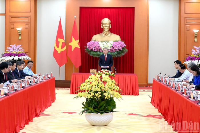 Quang cảnh buổi làm việc với Hội đồng Lý luận Trung ương nhiệm kỳ 2026 -2031 do Tổng Bí thư, Chủ tịch nước Tô Lâm chủ trì. Ảnh: NHÂN DÂN