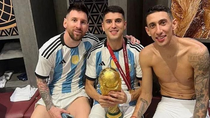 Palacios (giữa) trở thành hạt nhân mới ở hàng tiền vệ Argentina.