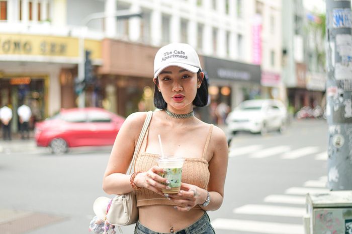 Du khách tên Pey (Campuchia) du lịch TP.HCM, tháng 10/2024. Ảnh: Linh Huỳnh.