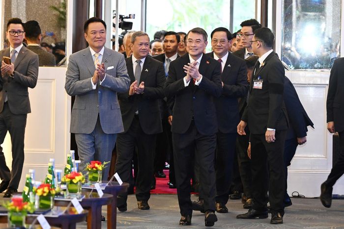  Thủ tướng Lê Minh Hưng cùng Thủ tướng Lào Sonexay Siphandone, Thủ tướng Campuchia Hun Manet, Thủ tướng Thái Lan Anutin Charnvirakul và Thủ tướng Timor-Leste Kay Rala Xanana Gusmão tham dự Phiên khai mạc Diễn đàn Tương lai ASEAN lần thứ ba. Ảnh: Việt Linh. 