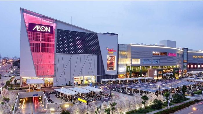 Aeon Mall Long Biên là một trong những trung tâm thương mại đầu tiên của tập đoàn Nhật Bản tại thị trường Việt Nam. Ảnh: Aeon.