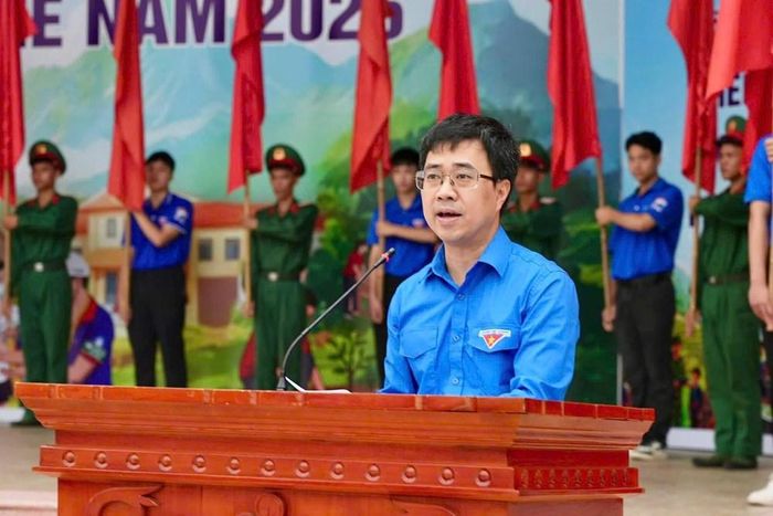Bí thư Đoàn Thanh niên Chính phủ Bùi Hoàng Tùng phát biểu tại chương trình