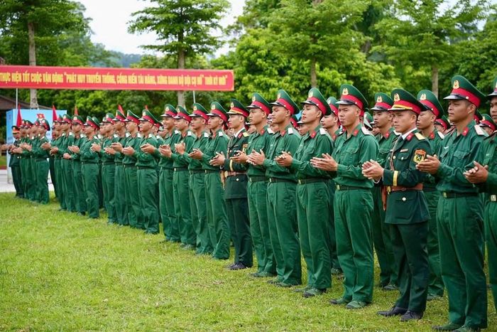 Chương trình có sự tham gia đông đảo của các chiến sĩ, đoàn viên thanh niên