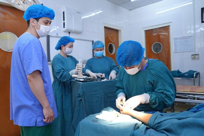Chương trình khám, phẫu thuật diễn ra đến ngày 12.6 tại Bệnh viện Đa khoa tỉnh Điện Biên