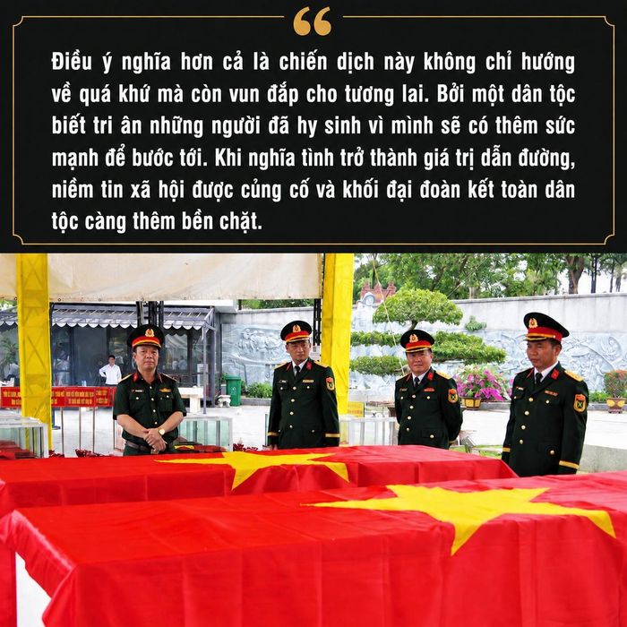 28 hài cốt liệt sĩ quân tình nguyện và chuyên gia Việt Nam hy sinh tại Lào được đưa về Nghĩa trang Liệt sĩ Quốc gia Đường 9, tỉnh Quảng Trị để tổ chức lễ truy điệu và an táng. Ảnh: TTXVN