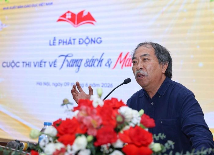 Chủ tịch Hội Nhà văn Việt Nam Nguyễn Quang Thiều phát biểu. Ảnh: Thanh Tùng - TTXVN