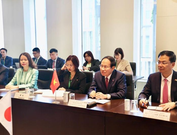 Phó Thủ tướng đánh giá cao sự đóng góp quan trọng của tổ chức JICA trong suốt hơn 30 năm qua.Ảnh: VGP/Thu Sa