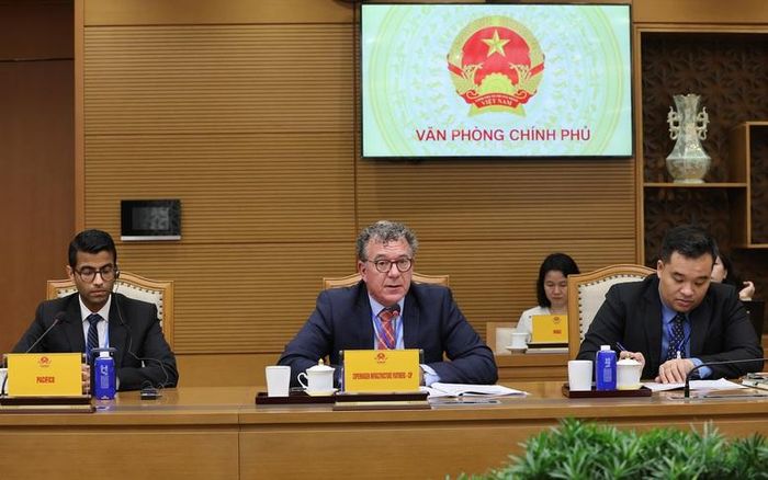 Các đại biểu phát biểu tại cuộc làm việc - Ảnh: VGP/Phương Nguyên