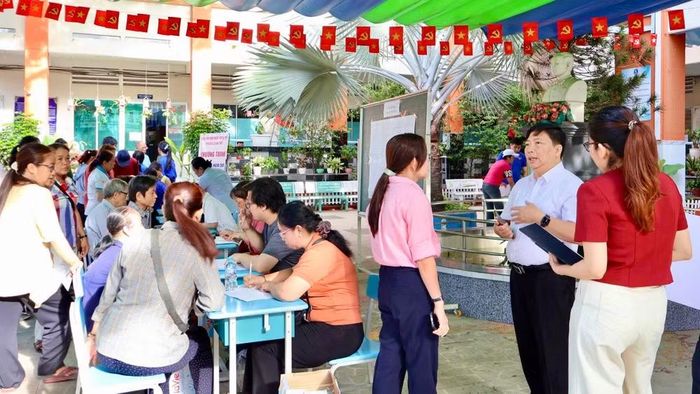 Viện Pasteur Thành phố Hồ Chí Minh phối hợp địa phương tổ chức tiêm phòng vaccine cúm miễn phí.