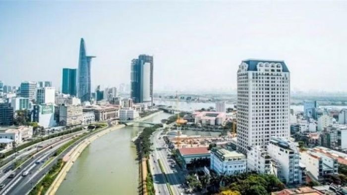 Tái cân bằng thị trường căn hộ Thành phố Hồ Chí Minh khi giá khu vực trung tâm tăng và nhu cầu hướng ra vùng ven. (Ảnh: PV)