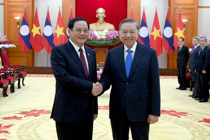 Tổng Bí thư, Chủ tịch nước Tô Lâm và Thủ tướng Lào Sonexay Siphandone.