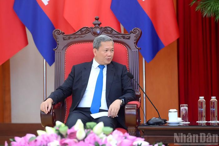 Thủ tướng Campuchia Hun Manet phát biểu tại cuộc tiếp.
