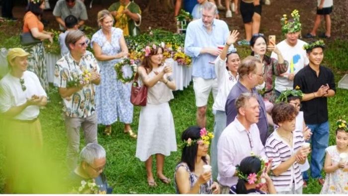Rực rỡ sắc màu lễ hội mùa hè-Midsummer. (Ảnh: Đại sứ quán Thụy Điển)