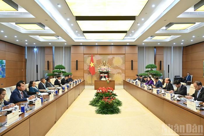 Quang cảnh cuộc tiếp tại Nhà Quốc hội.