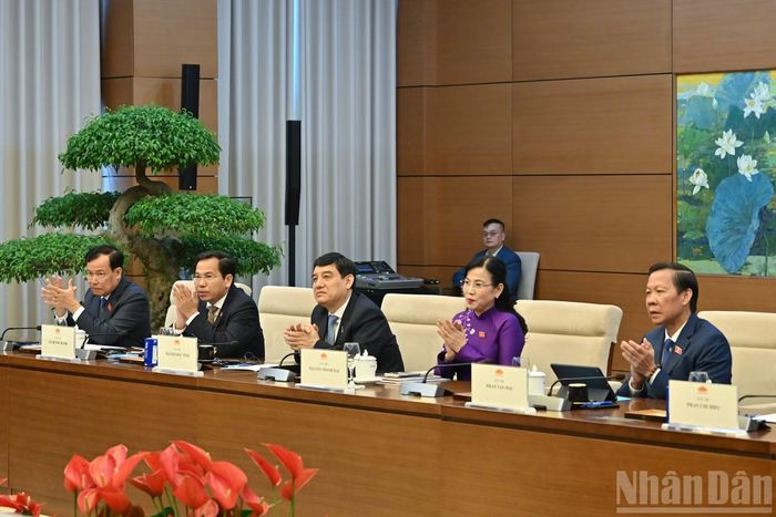 Lãnh đạo các Ủy ban của Quốc hội dự cuộc tiếp.