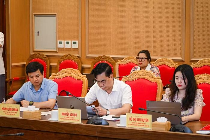 Các đại biểu dự hội nghị. (Ảnh: BẢO LONG)