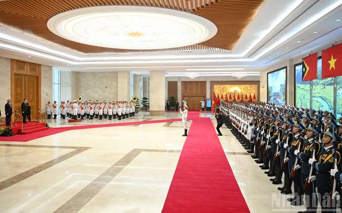 Quang cảnh lễ đón tại Văn phòng Chính phủ.