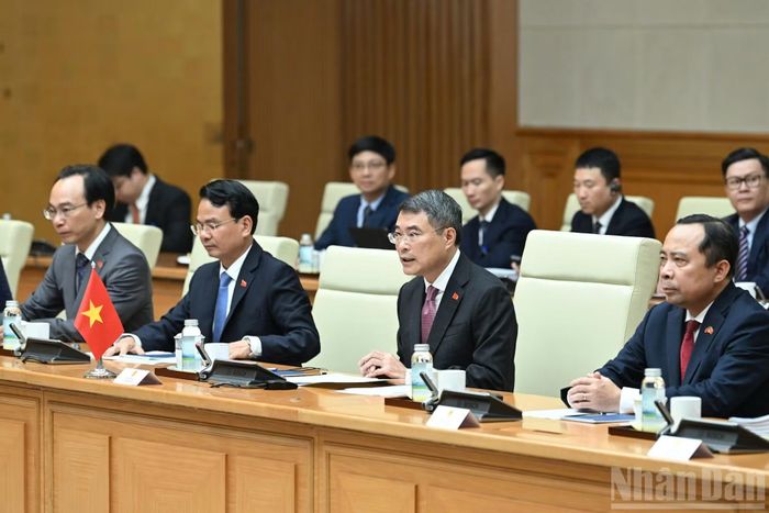 Thủ tướng Lê Minh Hưng và các thành viên Chính phủ Việt Nam hội đàm với Thủ tướng Kay Rala Xanana Gusmao.