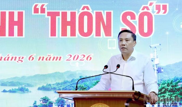 Đồng chí Hoàng Giang, Phó Bí thư Thường trực Tỉnh ủy phát biểu tại lễ ra mắt.